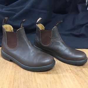 Blundstones